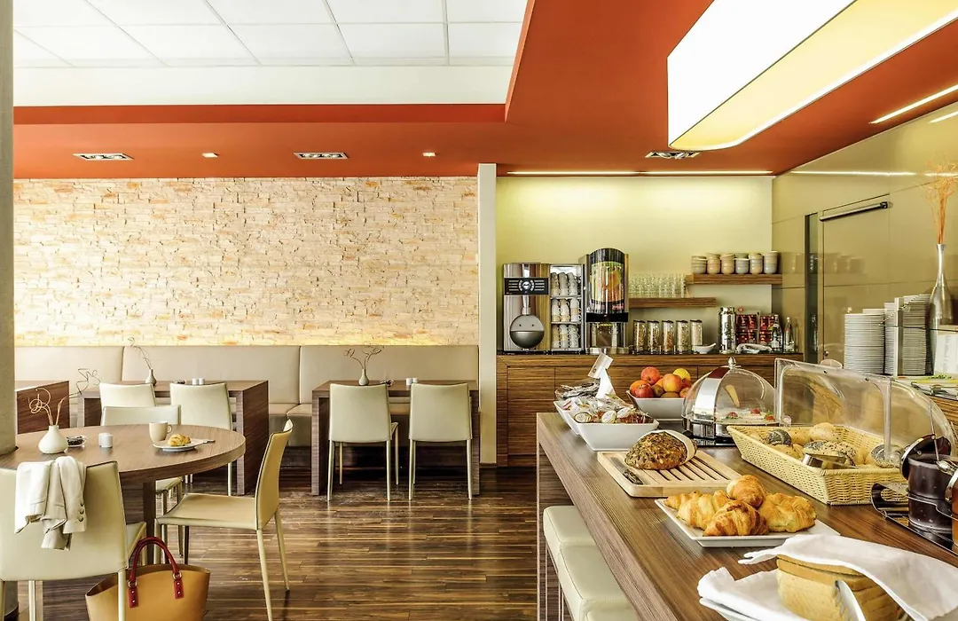 Ibis Hotel Friedrichshafen Airport Messe-1